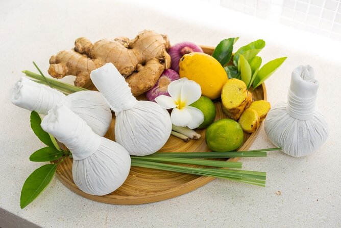 120 Minutes Signature Muay Thai Massage - The welcome drink and first few minutes