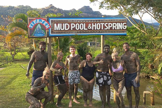 16 Lines Zipline, Cave and Mud Spa Combo Tour with Lunch in Fiji - What the transport and group size mean