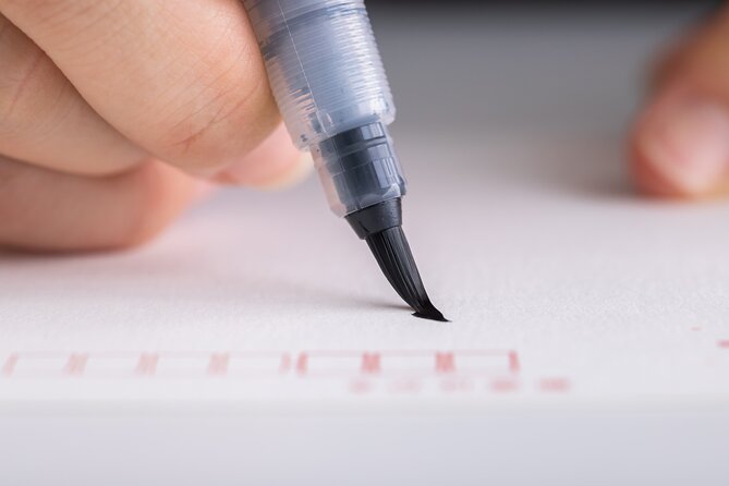 2 Hour Onsen Calligraphy Experience - The first lesson: holding the brush without fear