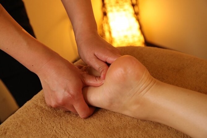 2-Hour Oriental Body and Head Massage in Kyoto Japan - Choosing between shiatsu and aroma oil