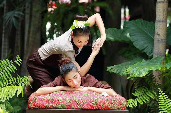 2 Hour Siam Herbal Luxury Spa Package at Fah Lanna Spa - Old City branch - Who should book this spa experience?