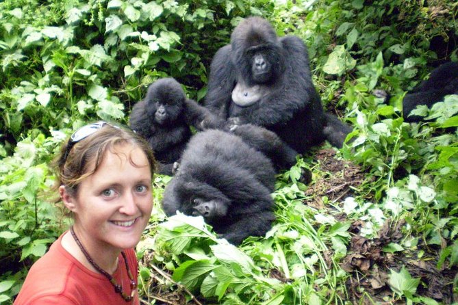 3 days Uganda Gorilla safari tour with relaxation on Lake Bunyonyi - What the $1,676.93 price covers