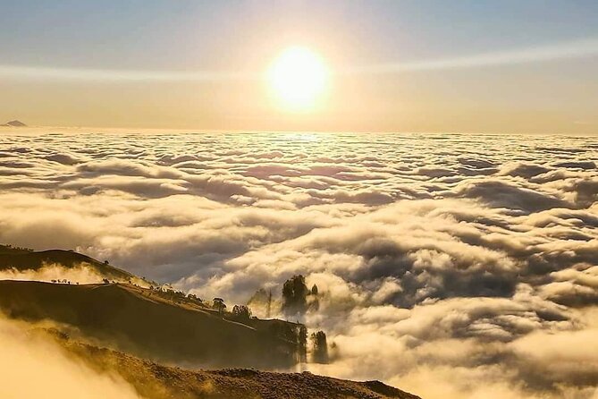 3D/2N Rinjani trekking summit,lake and hot springs. - Guide support and the small details that matter