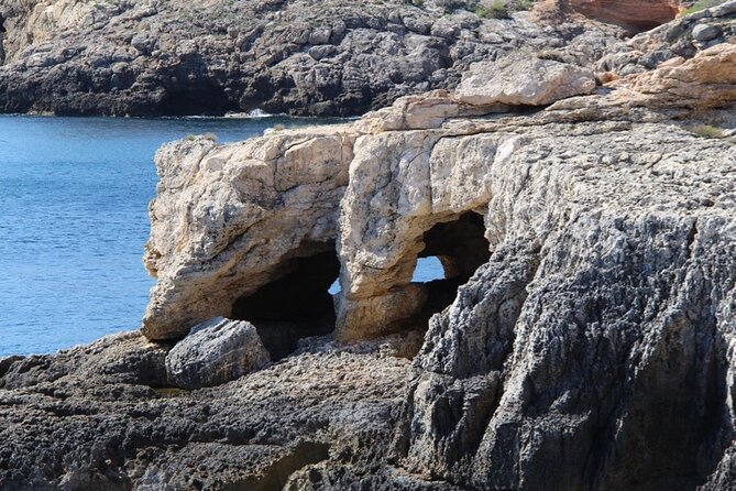 4 hours of Discovery, Snorkeling, natural jacuzzi, pirate cave - A guide-led outing with a personal touch
