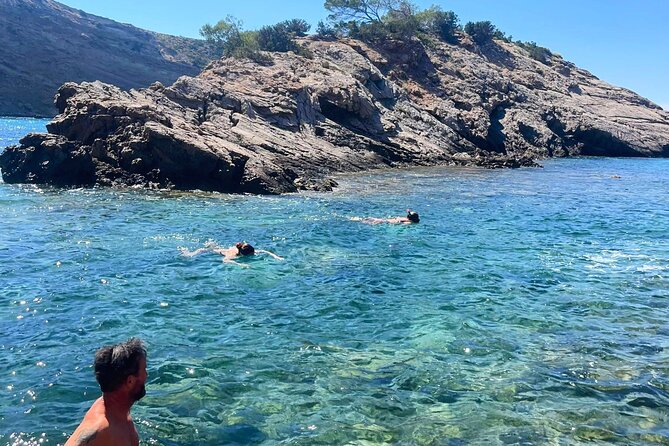 4 hours of Discovery, Snorkeling, natural jacuzzi, pirate cave - What to bring for four hours outside