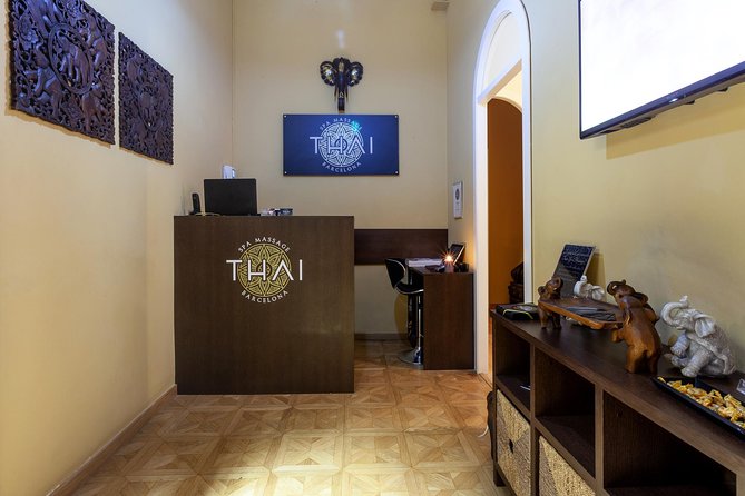 60 min Foot and Leg Massage at THAI SPA MASSAGE BARCELONA - What the experience does well, and where to be careful