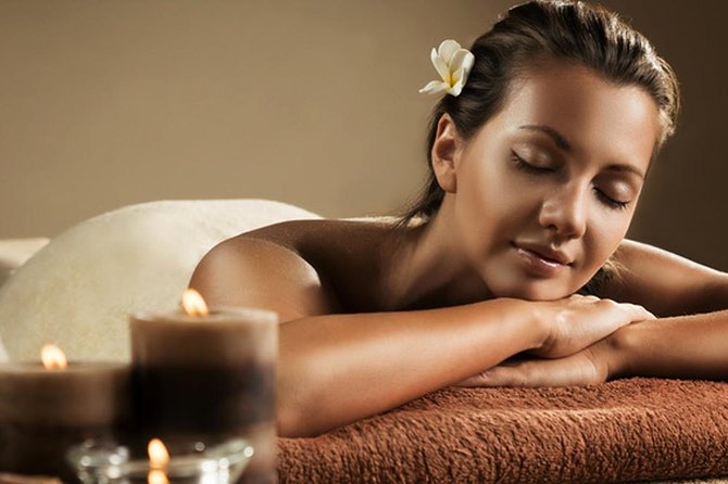Agadir : 1h Relaxing Berber Massage - The herbal foot bath starts the treatment