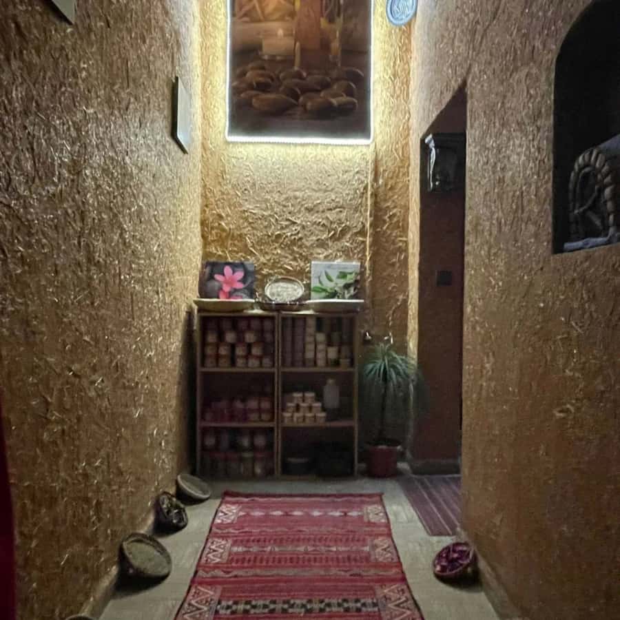 Agadir : Hammam and Massage Experience at Itrane Spa - Starting with black soap and a clay mask