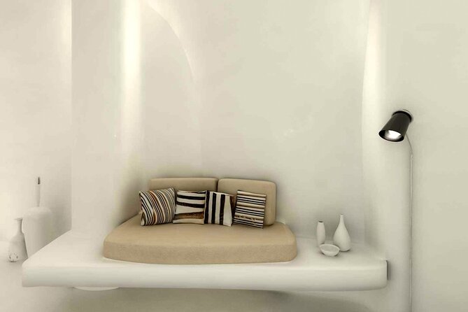 Akrotiri: Couples Massage & Pool Day Access - Pool access after the treatment