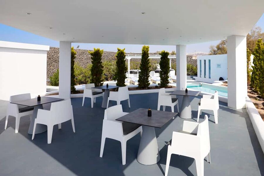 Akrotiri:Departure Day Spa Experience Couples Massage & Pool - Booking details that affect your plans