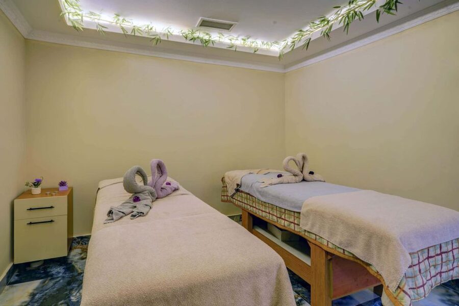 Alanya: Turkish Bath, Hamam, Sauna & Spa Wellness Center - The service can be warm and personal, but ask questions