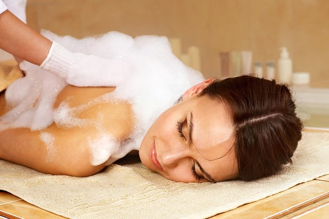 Alhambra Tour and Nazaries Palaces with Hammam Massage Experience - The Nasrid Palaces deserve your full attention