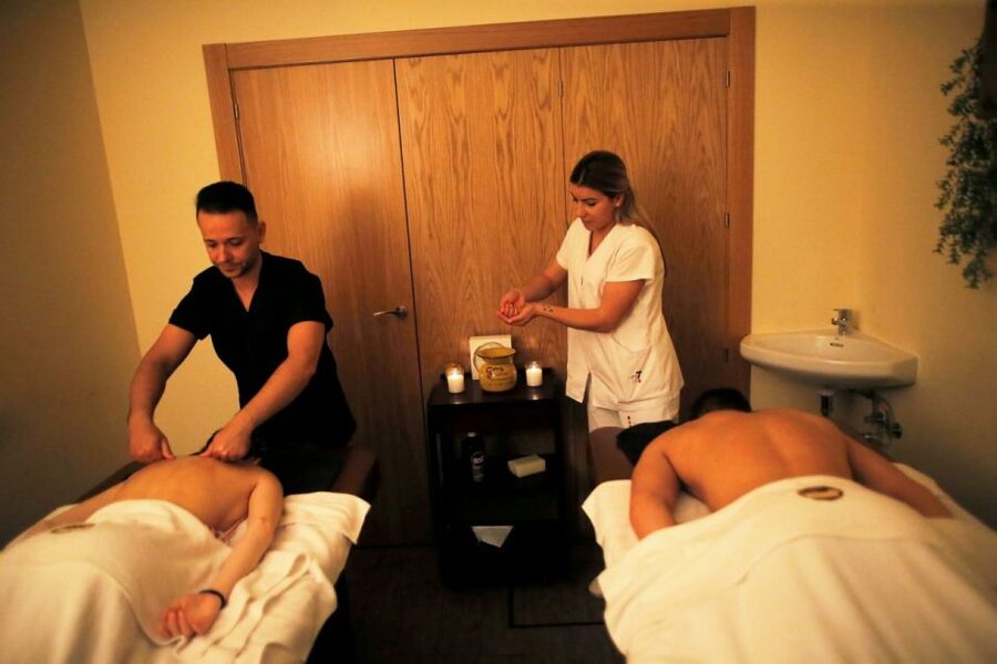 Alicante: Beer Spa Experience with Tastings and Snacks - What the $82 price includes