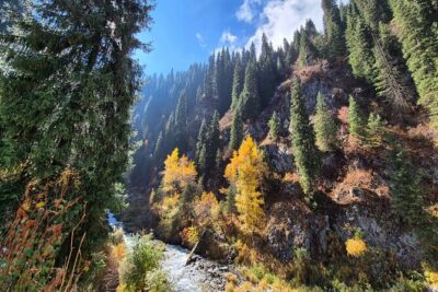 Alma-Arasan & Ayusai Mountain Gorges with Hot Springs Tour