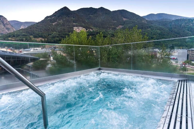 Andorra: Caldea Spa Entrance Ticket - Families, couples, and solo visitors