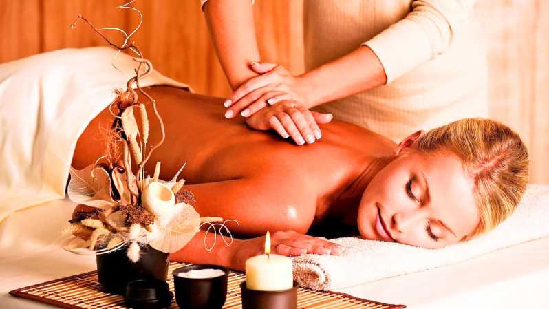 Antalya: Ladies Turkish Bath Hamam - Wellness Spa Center - The marble platform and full-body peeling