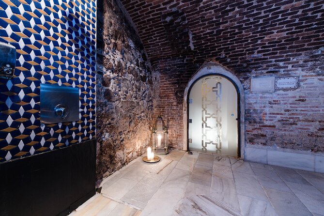 Arabian Baths and 30' Massage at Madrid's Hammam Al Ándalus - A historic setting with a modern spa rhythm