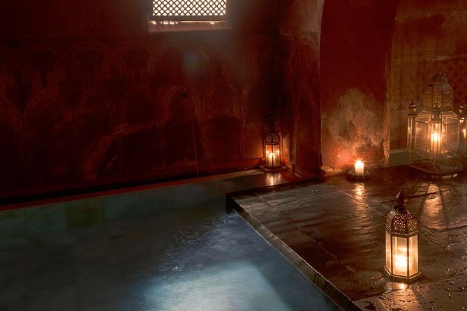 Arabian Baths and 60 min massage at Madrid's Hammam Al Ándalus - Choosing your massage oil