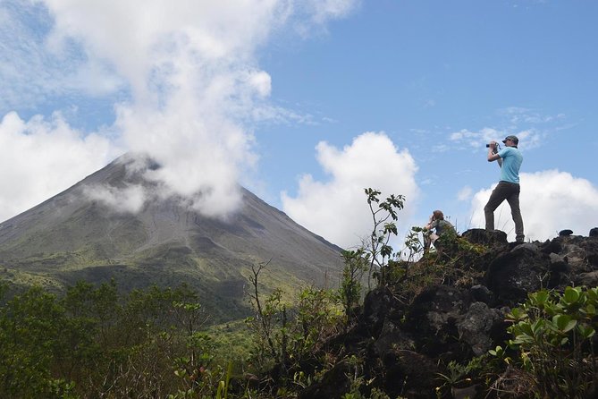 Arenal Volcano Hike plus Baldi Hot Springs and Dinner - Guides turn a rocky walk into a real nature outing