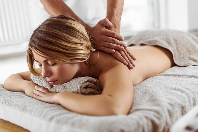 Aroma Massage - Enjoy a complete Spa experience from the comfort of your room - A spa appointment without leaving your Athens room