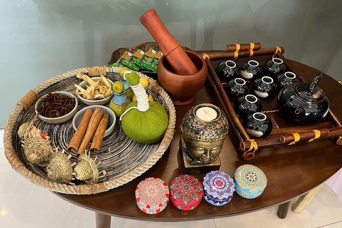 Aroma Massage Experience in Hoi An - The atmosphere: music, scent, and greenery
