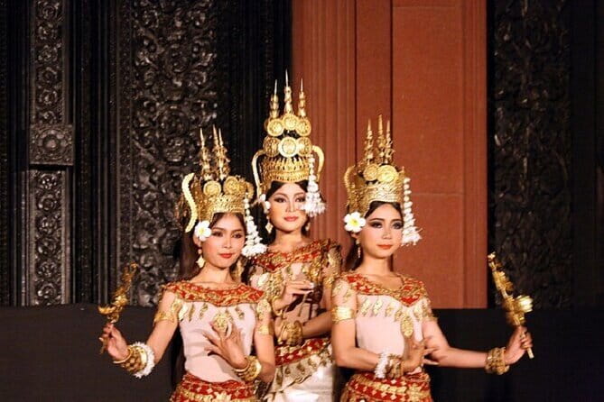 Aromatherapy Bodia Classic Massage in Siem Reap - The main practical warning: oil and clothing