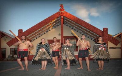 Auckland: Wai-O-Tapu, Maori Haka & Hot Springs Rotorua Tour