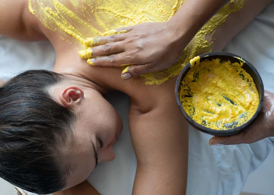 Bali: Balinese Ancient Healing Massage Experience - The welcome drink and consultation set the tone
