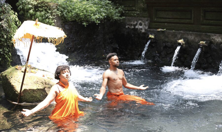 Bali: Healing Immersion Ubud Balinese Wellness + Lunch - Following the ritual with Balinese sound healing