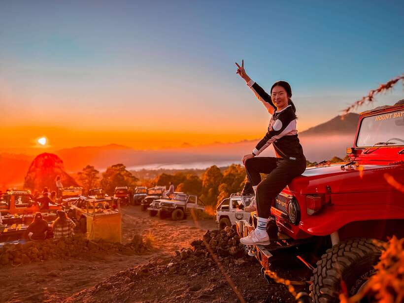 Bali: Shared Mount Batur Jeep Sunrise with Hot Springs - Guides, photos, and the human side of the trip