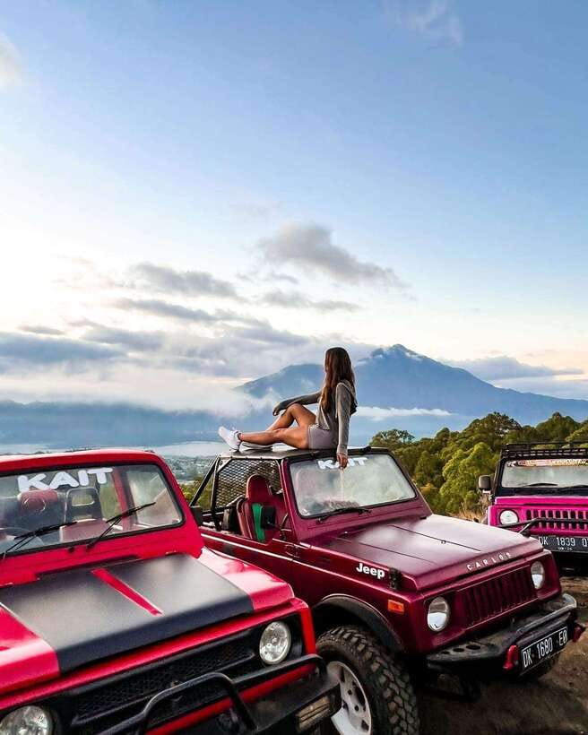 Bali: Sunset Mount Batur Jeep and Hot Spring All Inclusive - Sunset from the black sand viewpoint