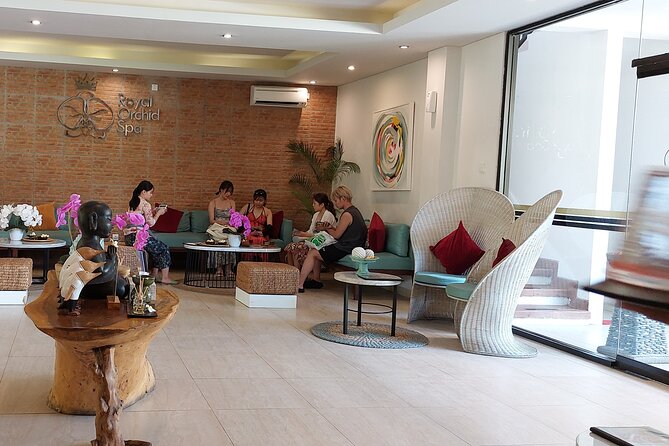 Balinese Traditional Massage and SPA Treatment 2 hours including pick up hotel - Scrub, polish, yogurt, and shower