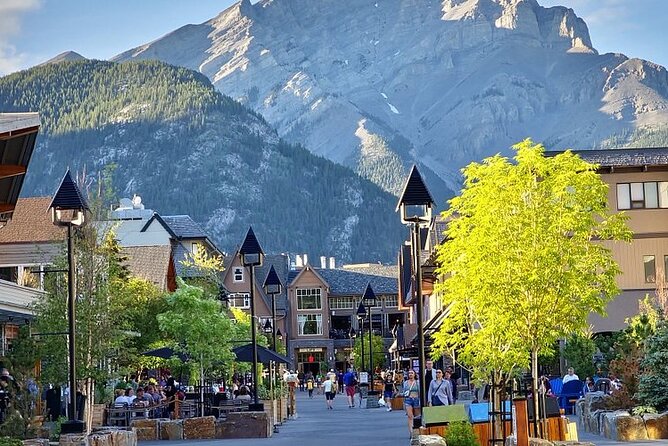 Banff Gondola Hot Springs Bow Falls and Three Lakes tour - What the guides add to the day