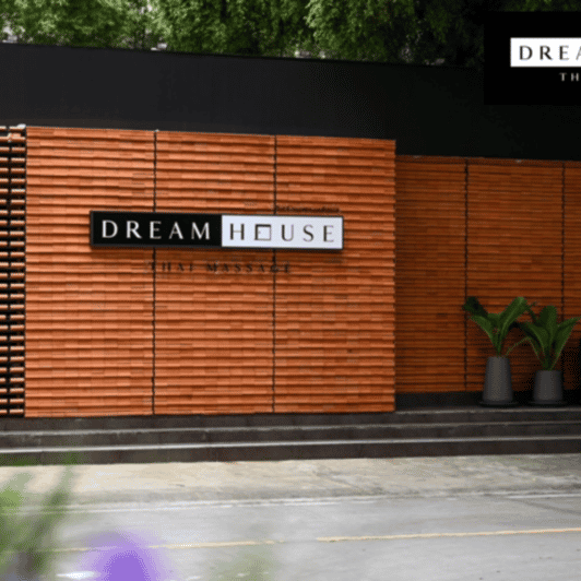 Bangkok: Dream House Thai Massage Langsuan Branch E-Voucher - Key points at a glance