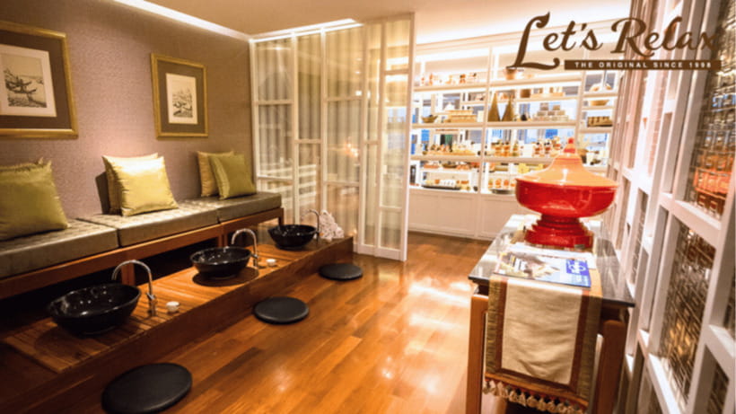 Bangkok: Let's Relax Bangkok Ploenchit Spa Experience - Foot reflexology for tired sightseeing legs
