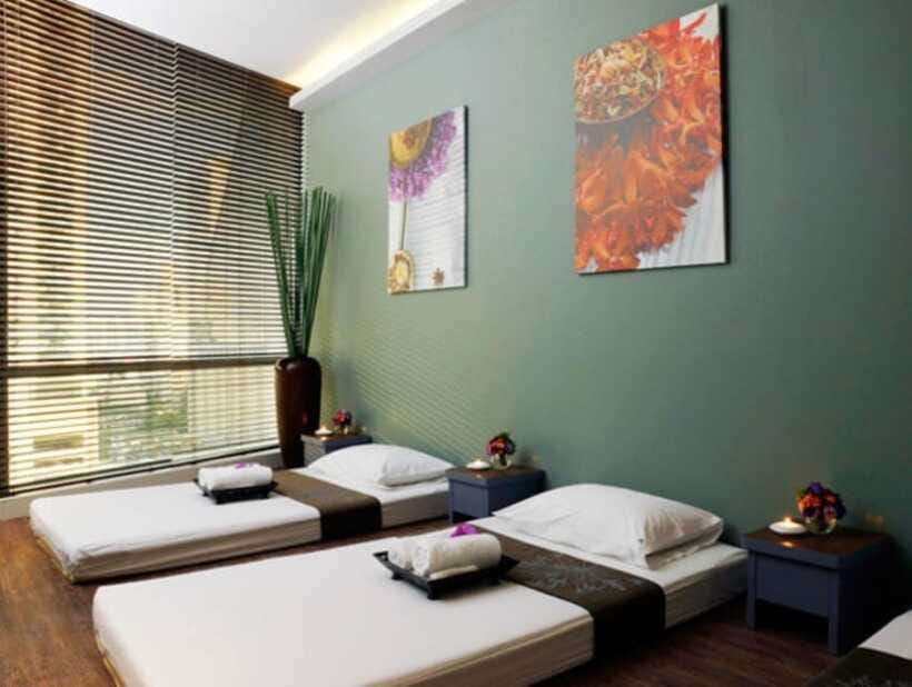 Bangkok: Let's Relax Spa Terminal 21 E-Voucher - Who will get the most from this spa visit