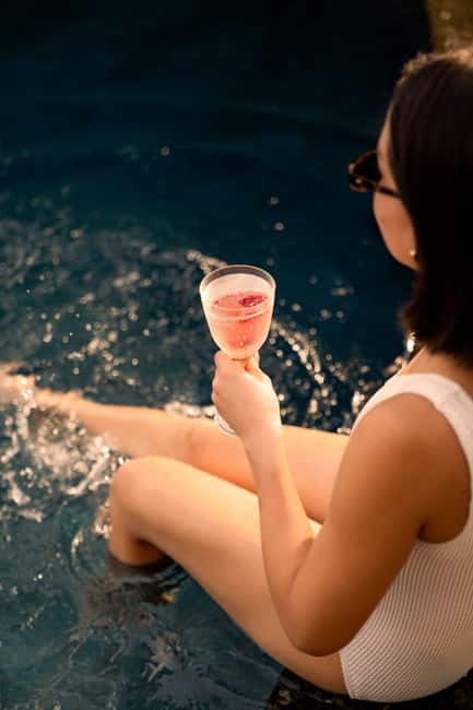 Bangkok: W Hotel Pool & Gym Experience - How the service affects the experience