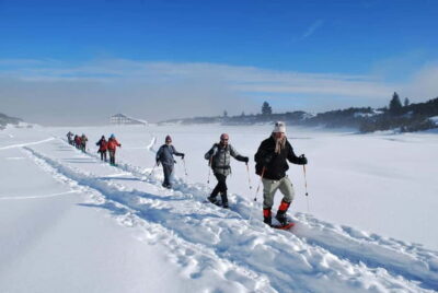 Bansko: Easy snowshoeing Pirin National Park & thermal spa