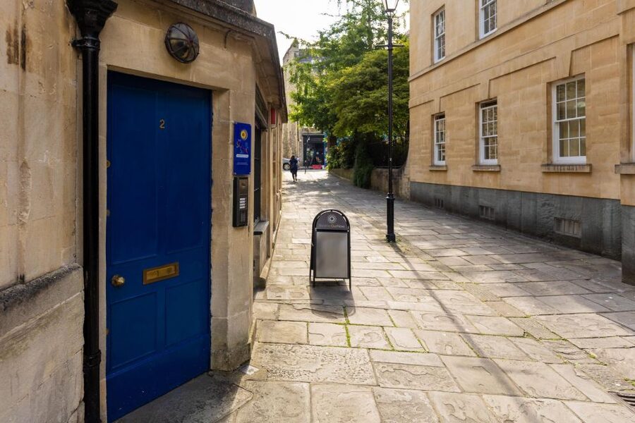 Bath: Guided Relaxation and Sound Bath - Who Will Enjoy This Most?