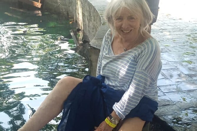 Batu Caves,Waterfalls and Hot Springs Tour With Lunch - Guides make a real difference