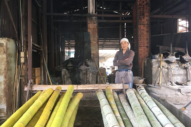 Become a local! A Walking Tour of Arts, Crafts&Onsen Culture - Thirty minutes inside Nagai Bamboo Factory