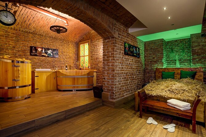 Beer bath Spa for 2 people/ 1 tub - 1,5 hour Activity in Prague - What the Prague beer bath actually involves