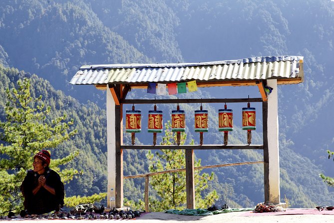 Bhutan Spiritual & Wellness Tour Package With Monastic Stay - Day 3: Prayer and meditation at Gangtey