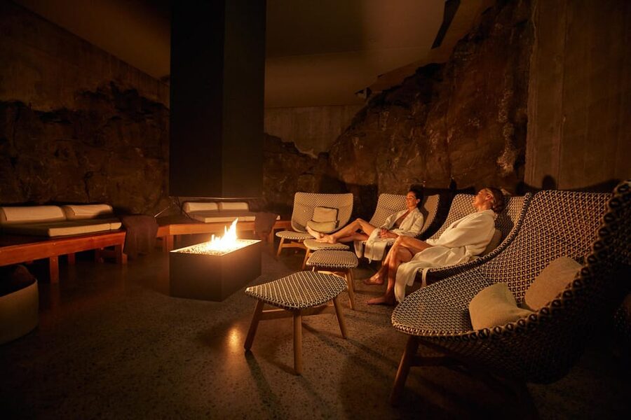 Blue Lagoon: Retreat Spa Experience & Private Changing Suite - Why the Retreat Spa feels different from the main Blue Lagoon