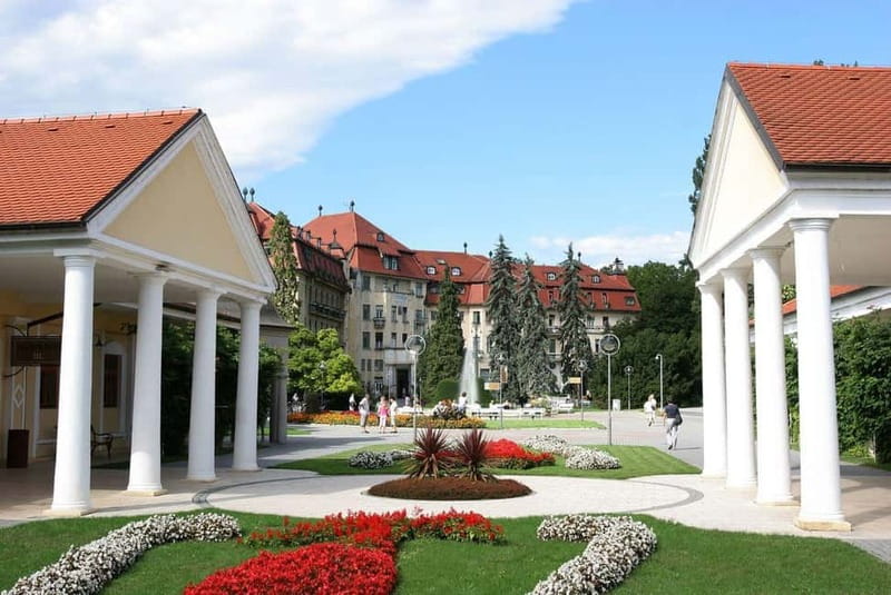 Bratislava/Slovakia: Trencin Castle, Piestany Spa, Monastery - Lunch at Salaš Beckov