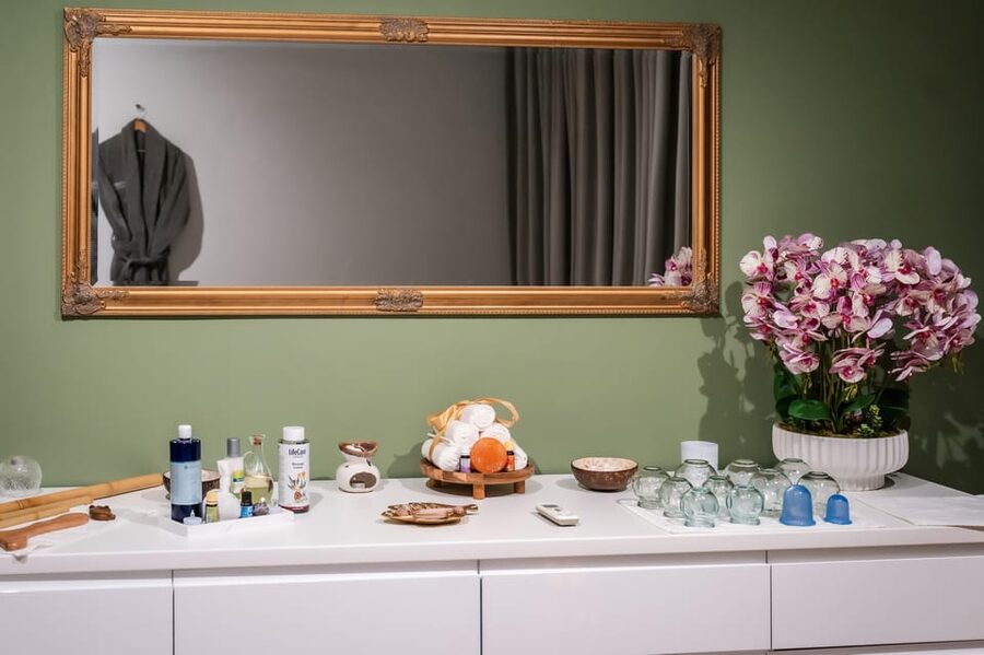 Bucharest: Harmony Wellness Center Massage Treatments - Why This Bucharest Massage Works Well After a Busy Day