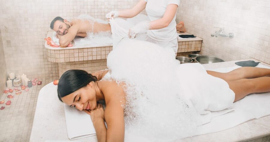 Budapest: Couple Holistic Swedish Massage with Jacuzzi Time - A couples spa visit with room to linger