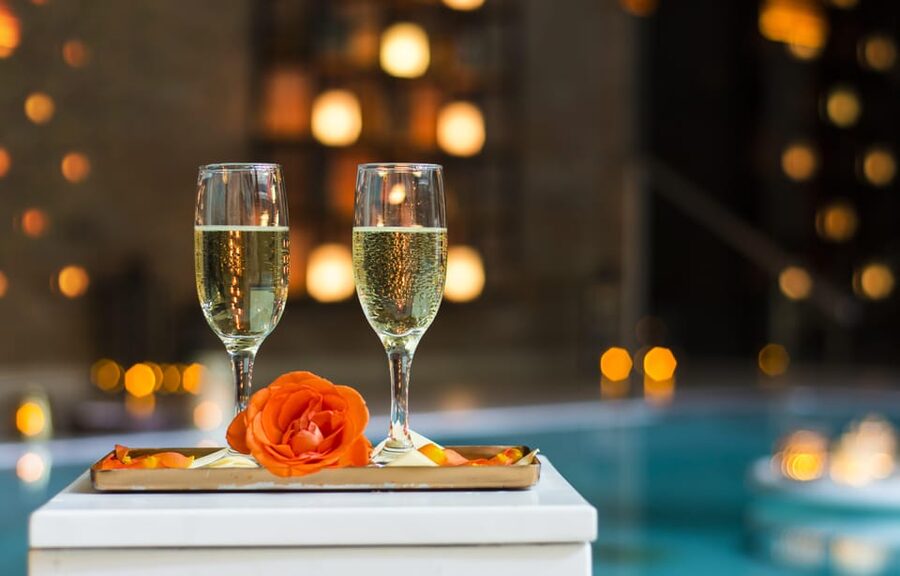 Budapest: Couple Holistic Swedish Massage with Jacuzzi Time - Should you book the Mandala couples massage?