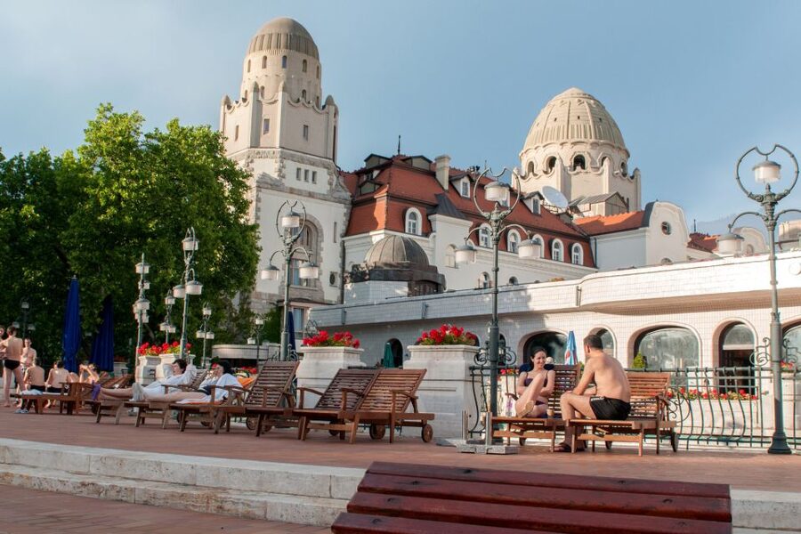 Budapest: Full-Day Gellért Spa Ticket - What to pack before you leave your hotel