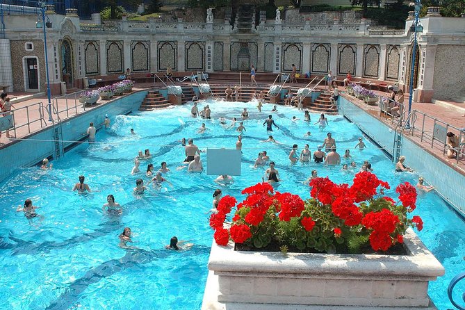 Budapest Gellert Thermal Spa Full Day Ticket with Cabin or Locker - Moving through the 13 pools